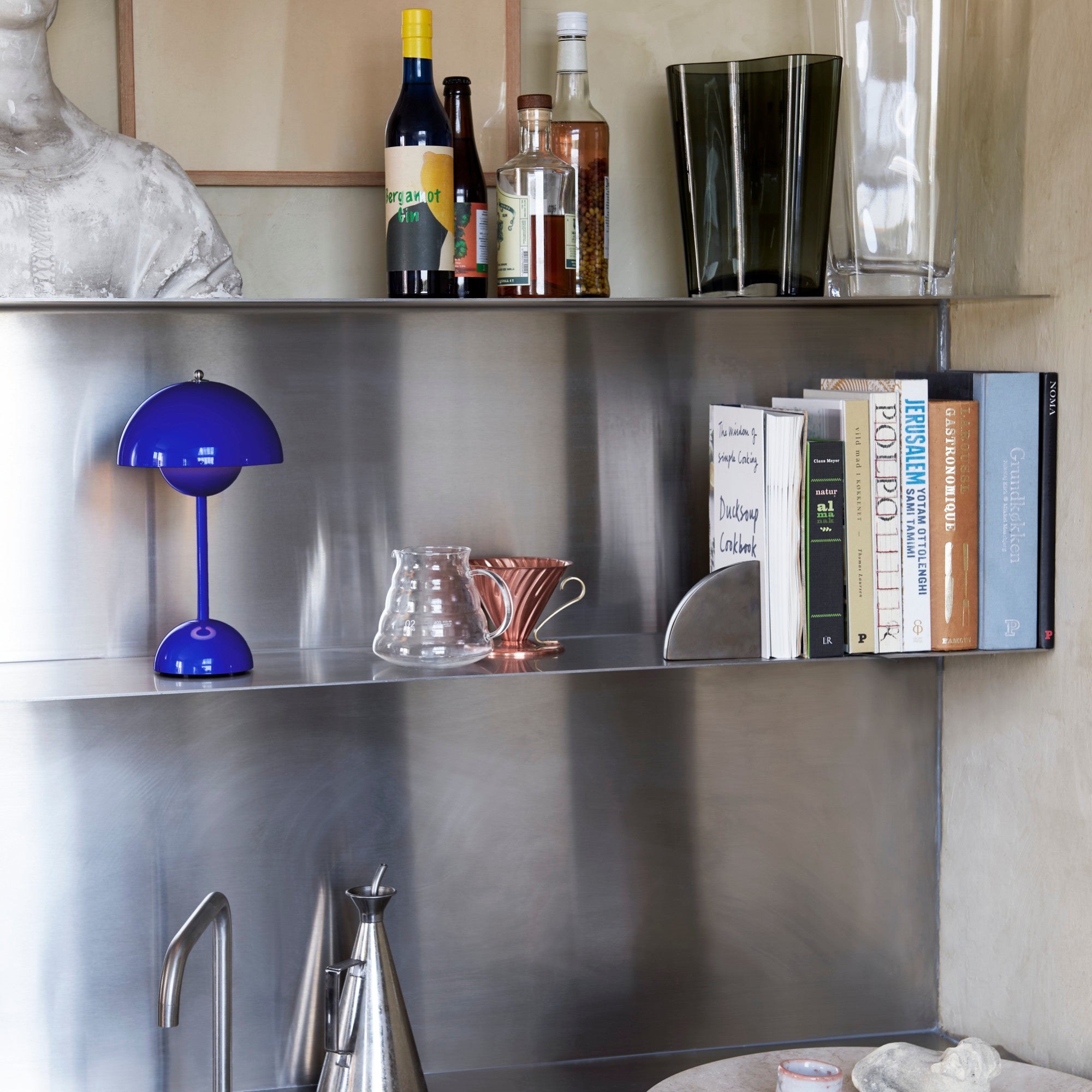 Flowerpot VP9 Portable Table Lamp - Cobalt Blue-2