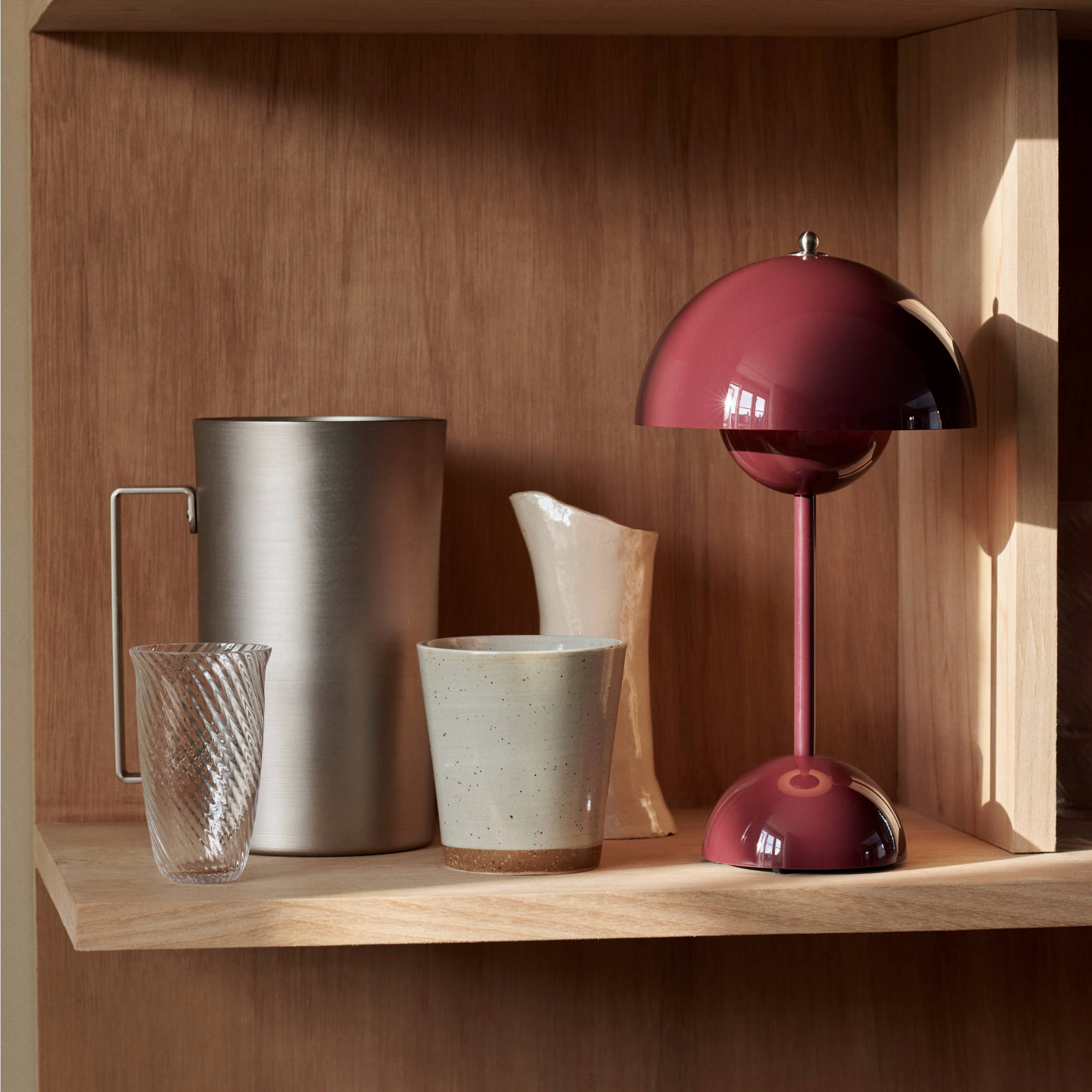 Flowerpot VP9 Portable Table Lamp - Dark Plum-2