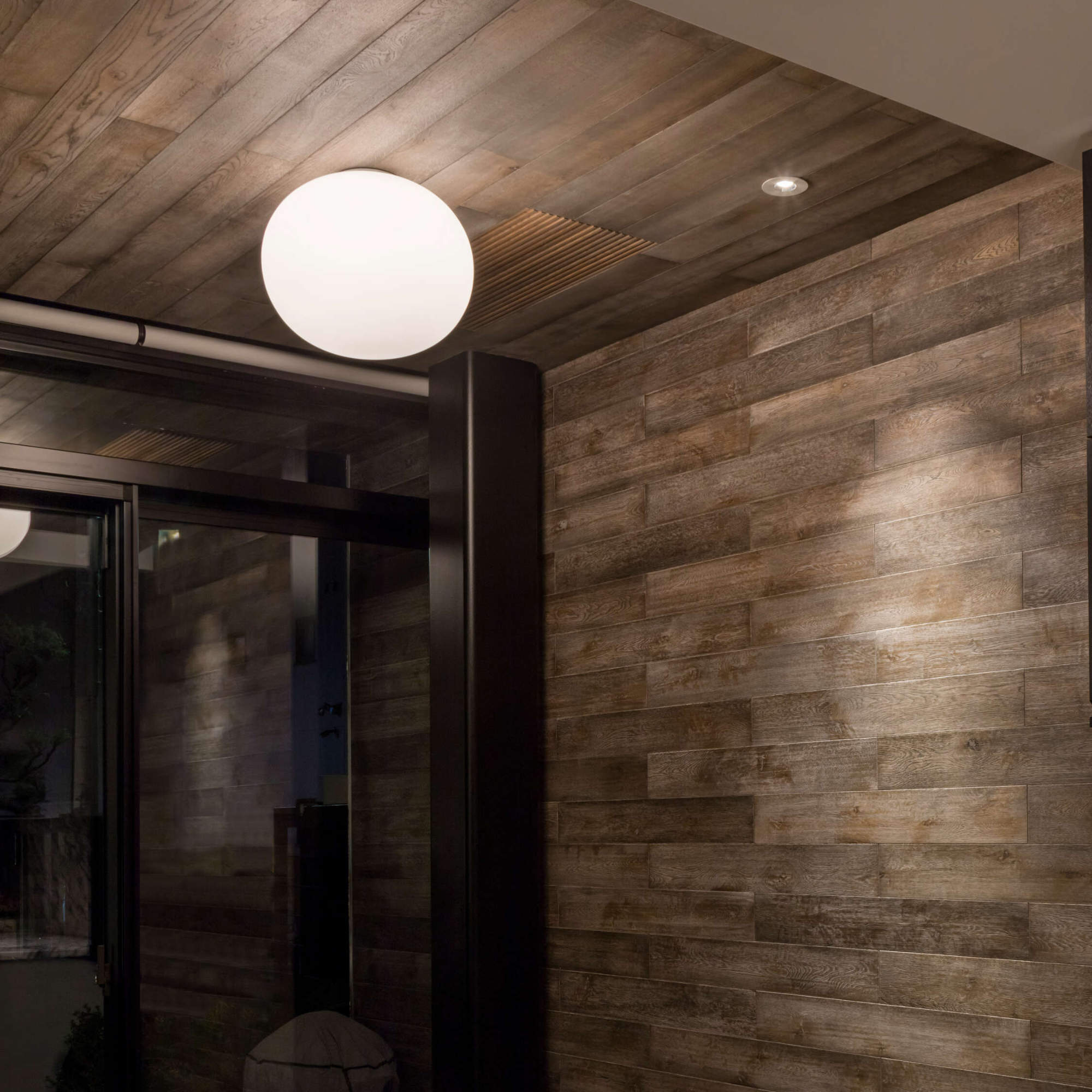 Glo-Ball 2 Ceiling Lamp - White