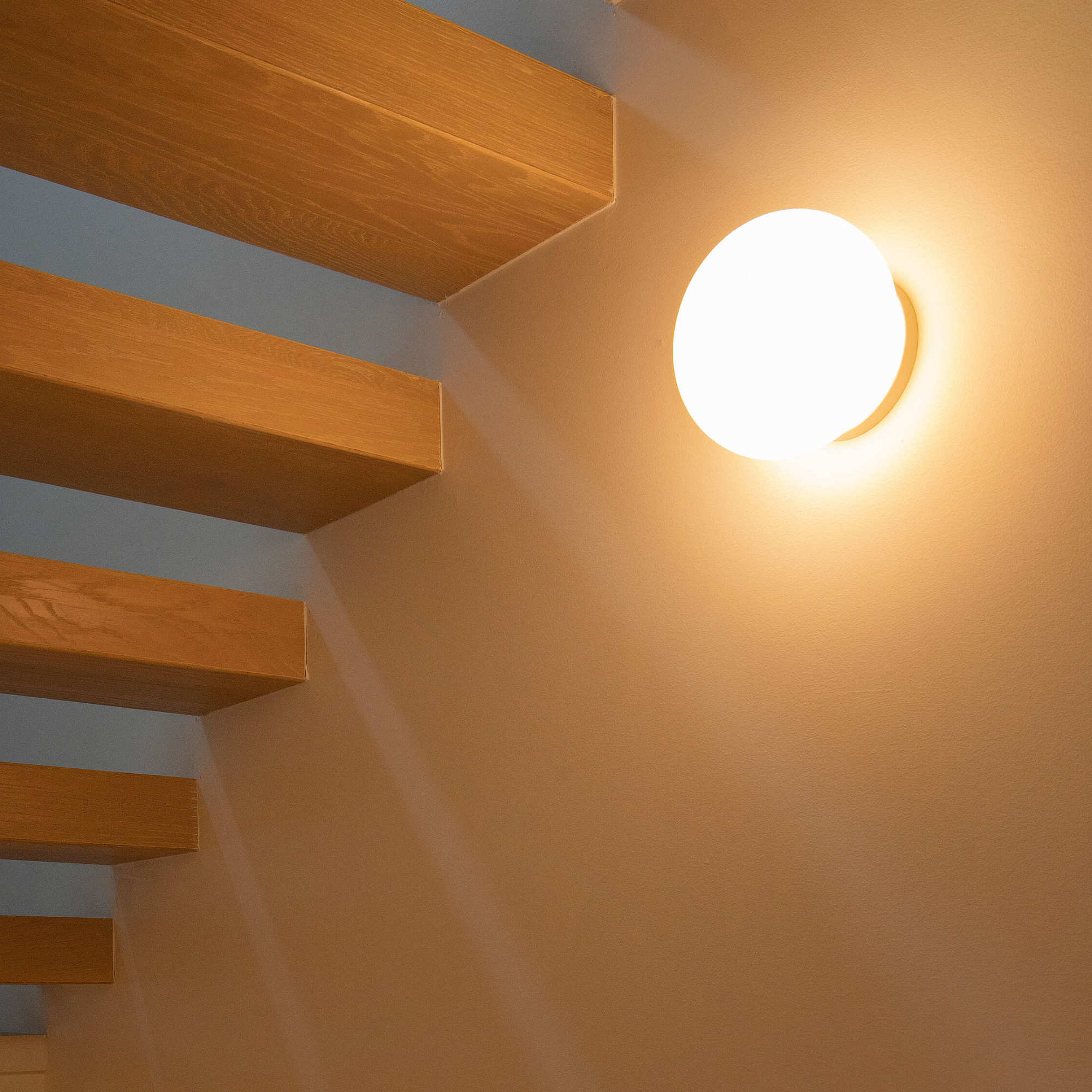 Glo-Ball Ceiling/Wall Lamp - White-3