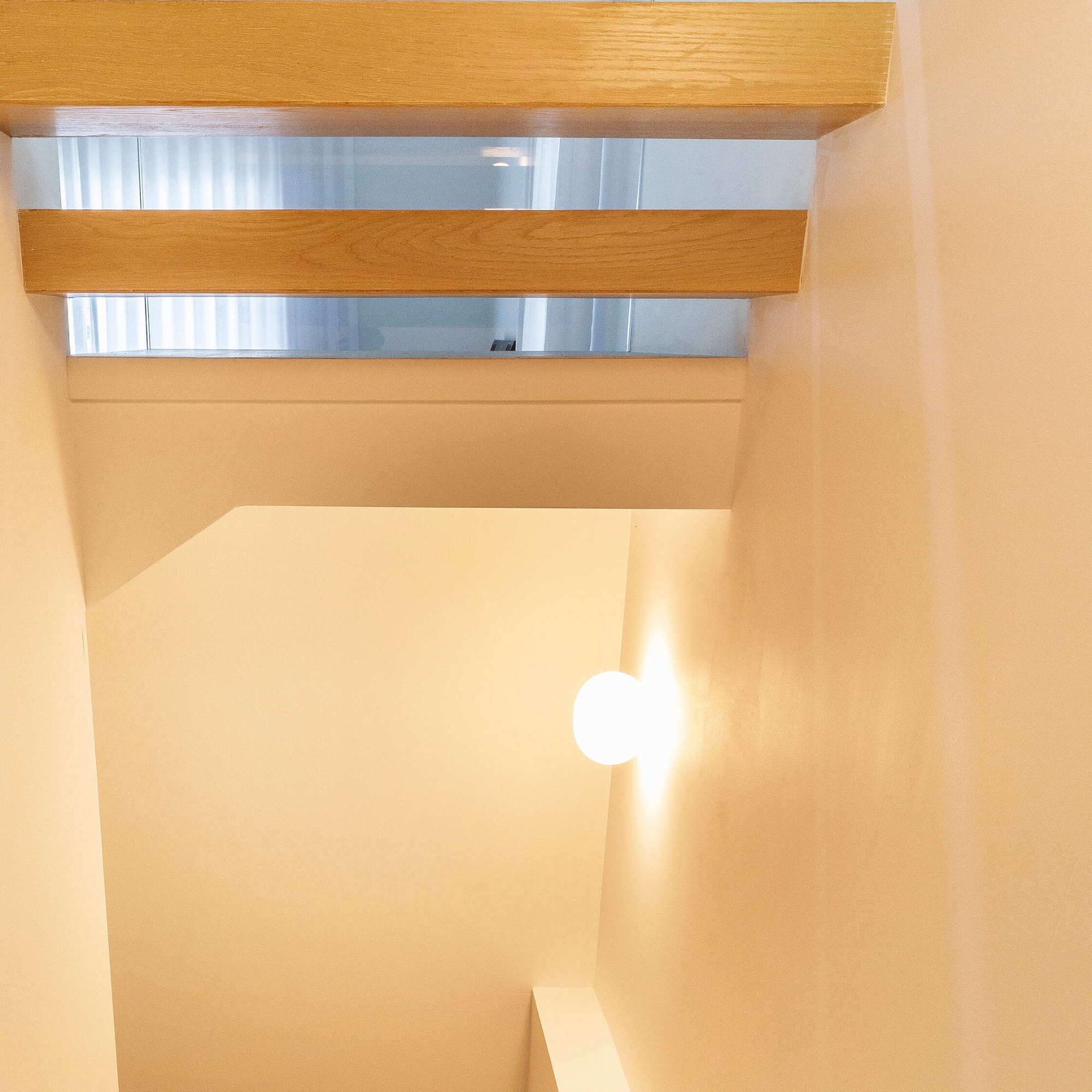 Glo-Ball Ceiling/Wall Lamp - White