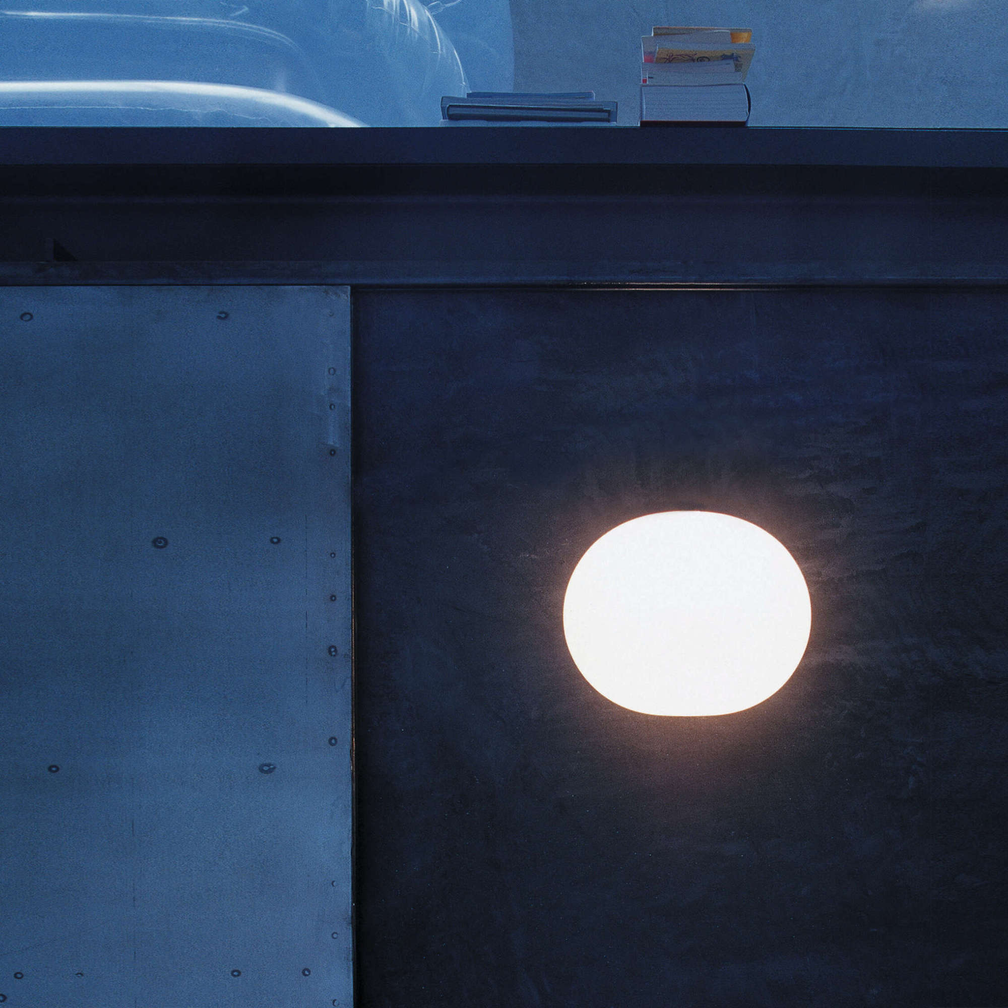 Glo-Ball Wall Lamp - White