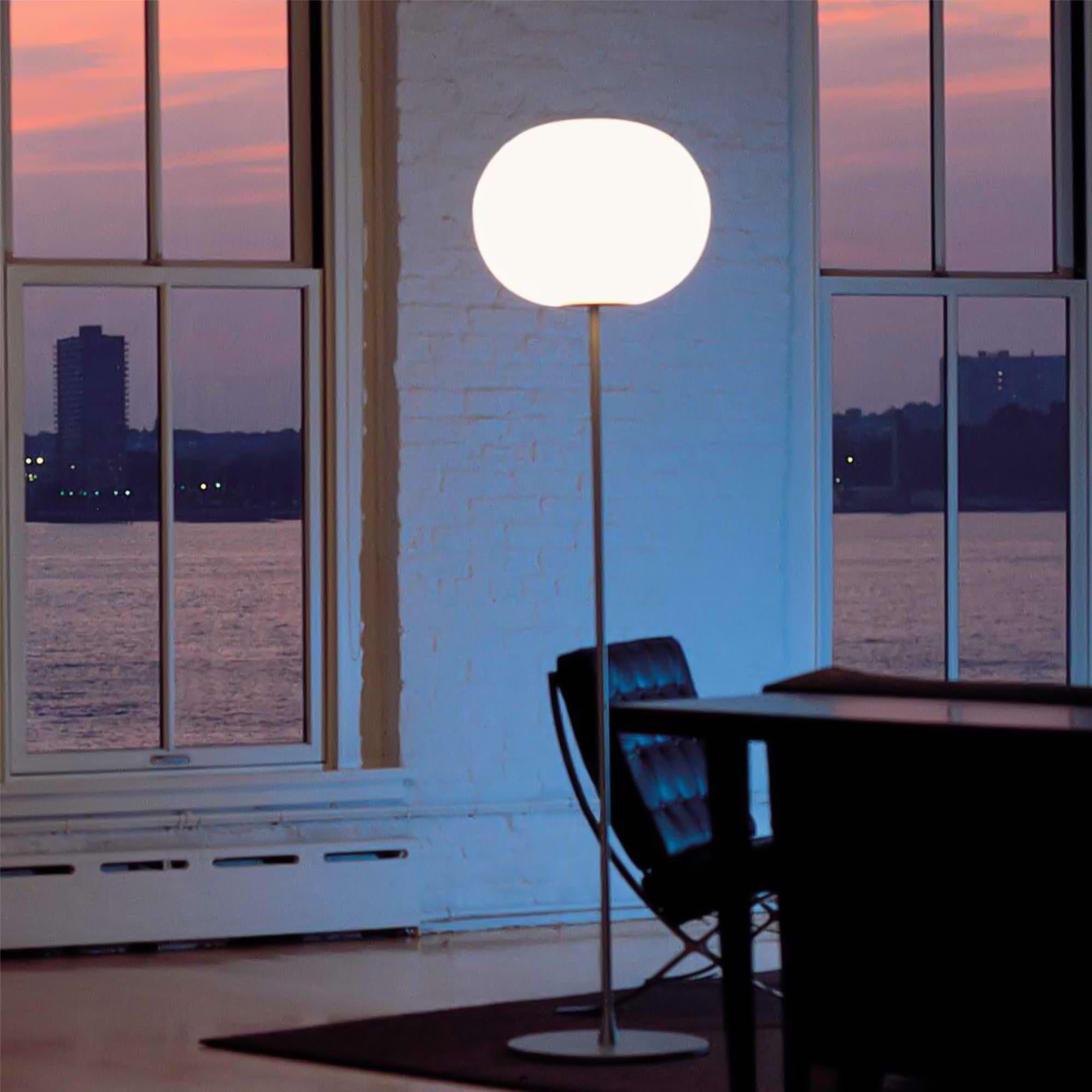 Glo-Ball 3 Floor Lamp - Matte Black-3
