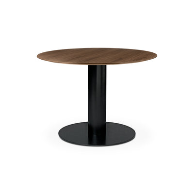 Gubi 2.0 10012736 Round Dining Table - Black/American Walnut Semi Matt Lacquered
