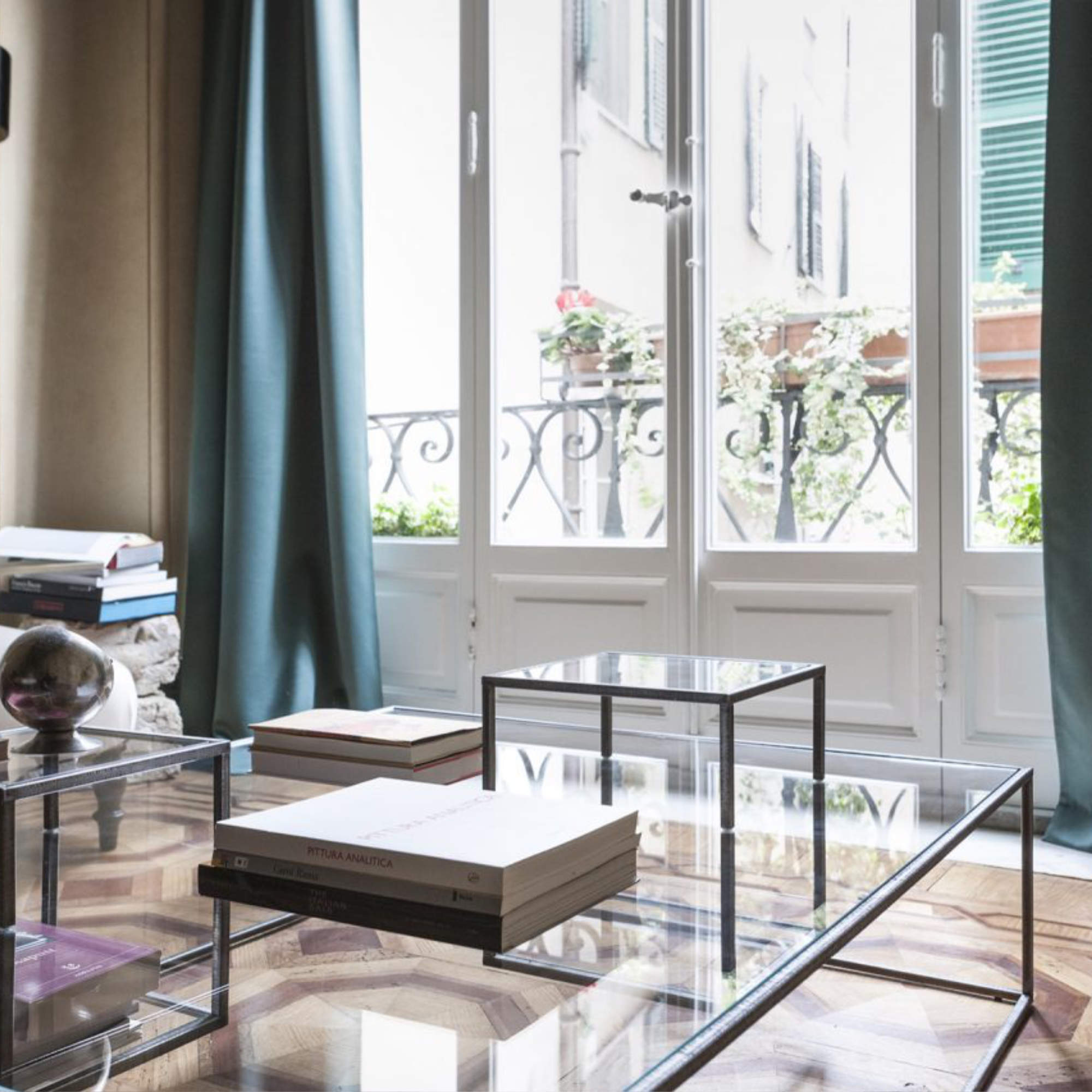 Illusion 90 Coffee Table - Glass