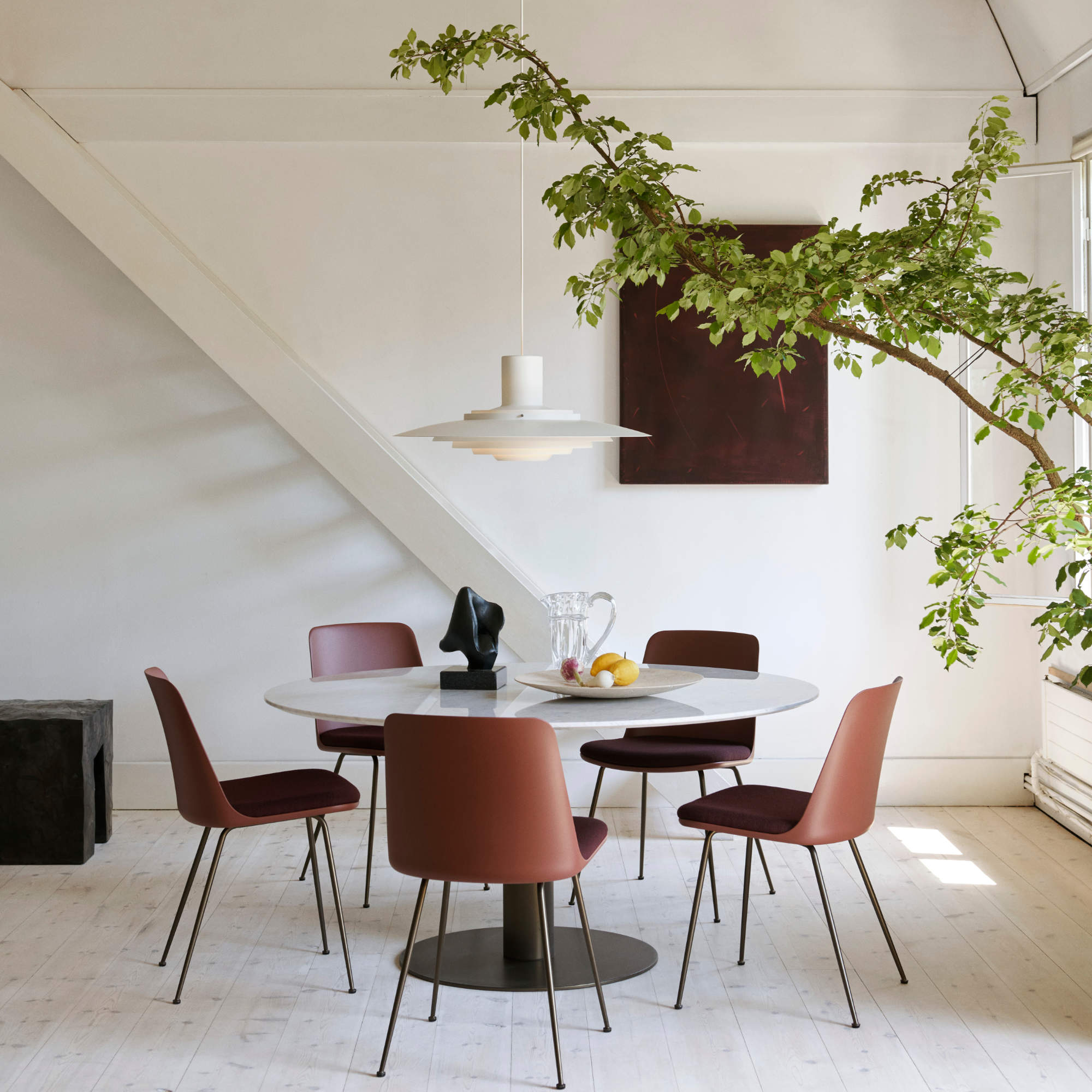 In Between SK20 Dining Table - Black/Nero Marquina