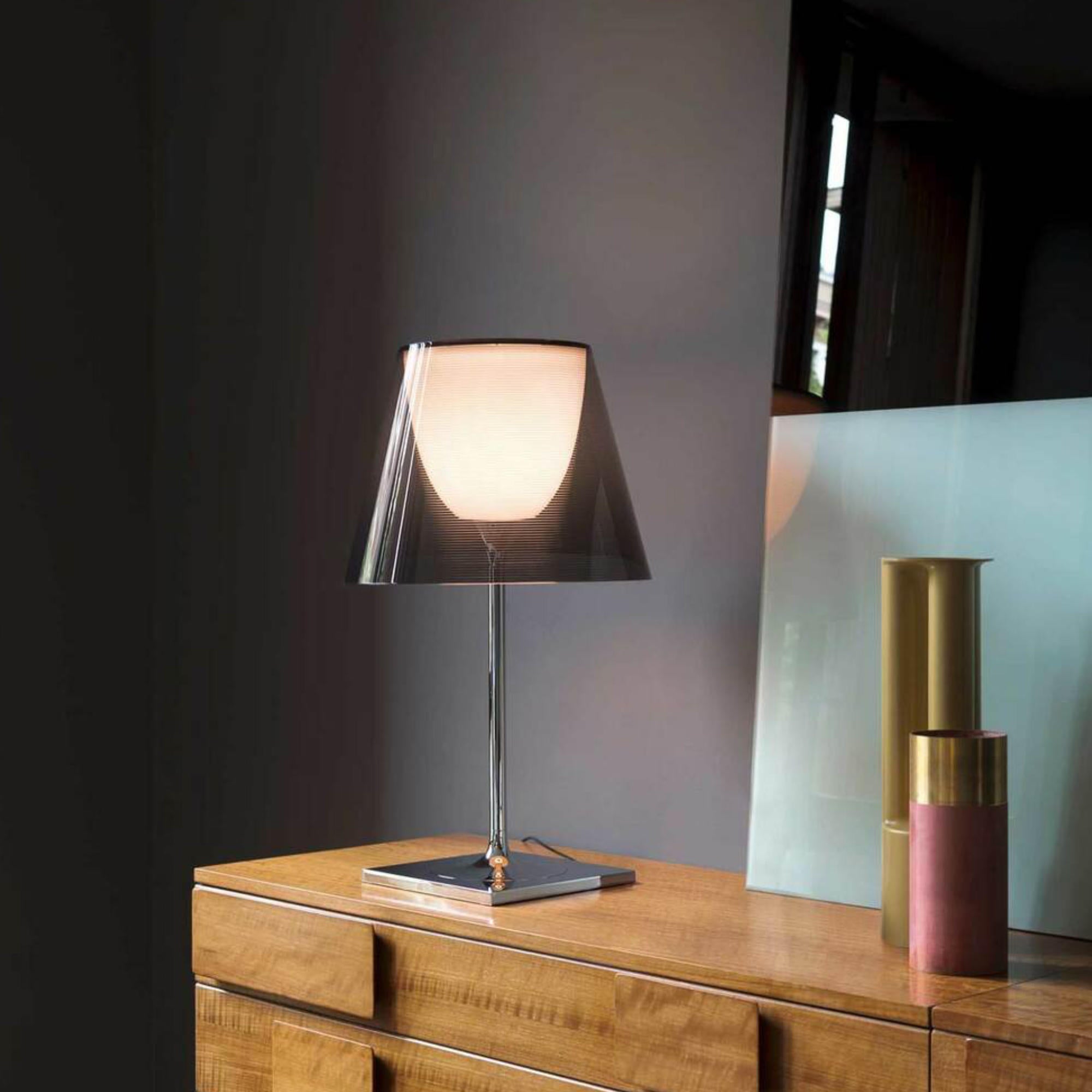 KTribe T1 Table Lamp - Fumee