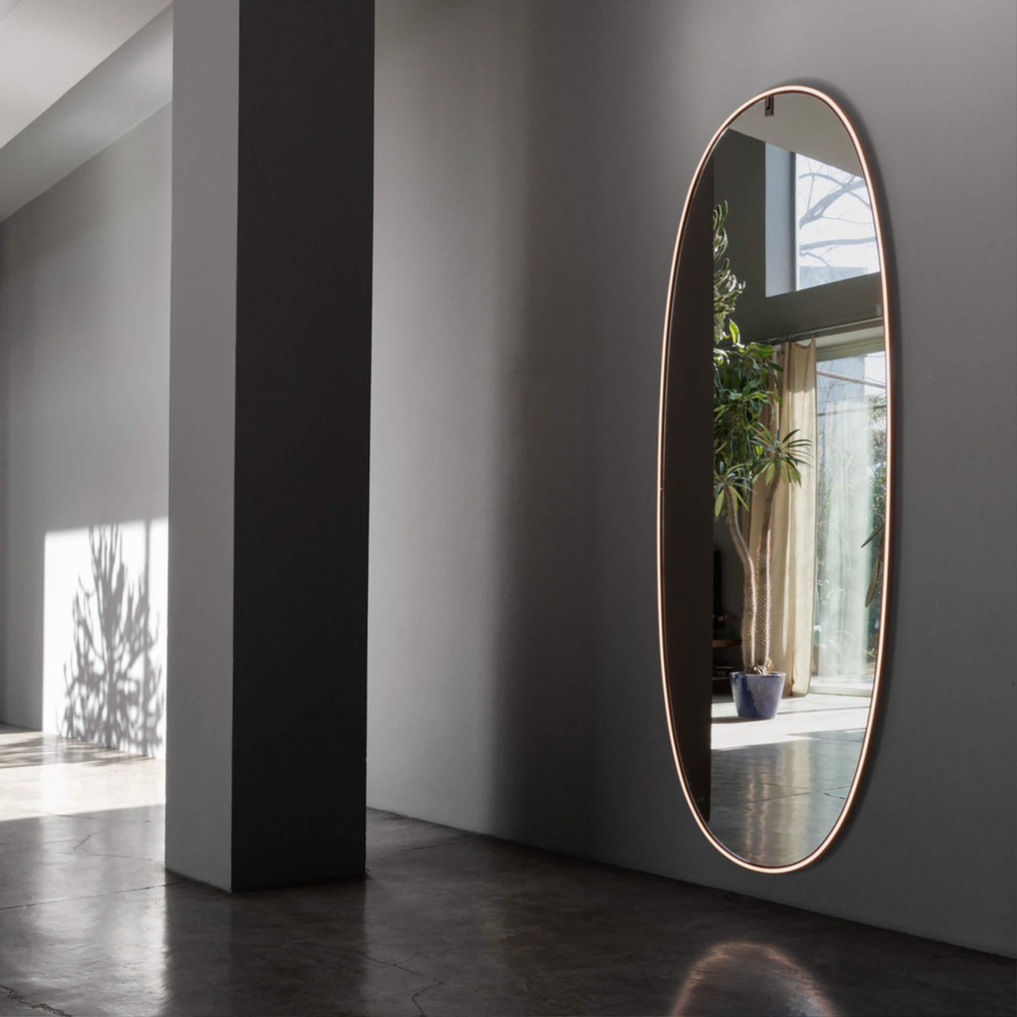 La Plus Belle Wall Lamp - Brushed Gold