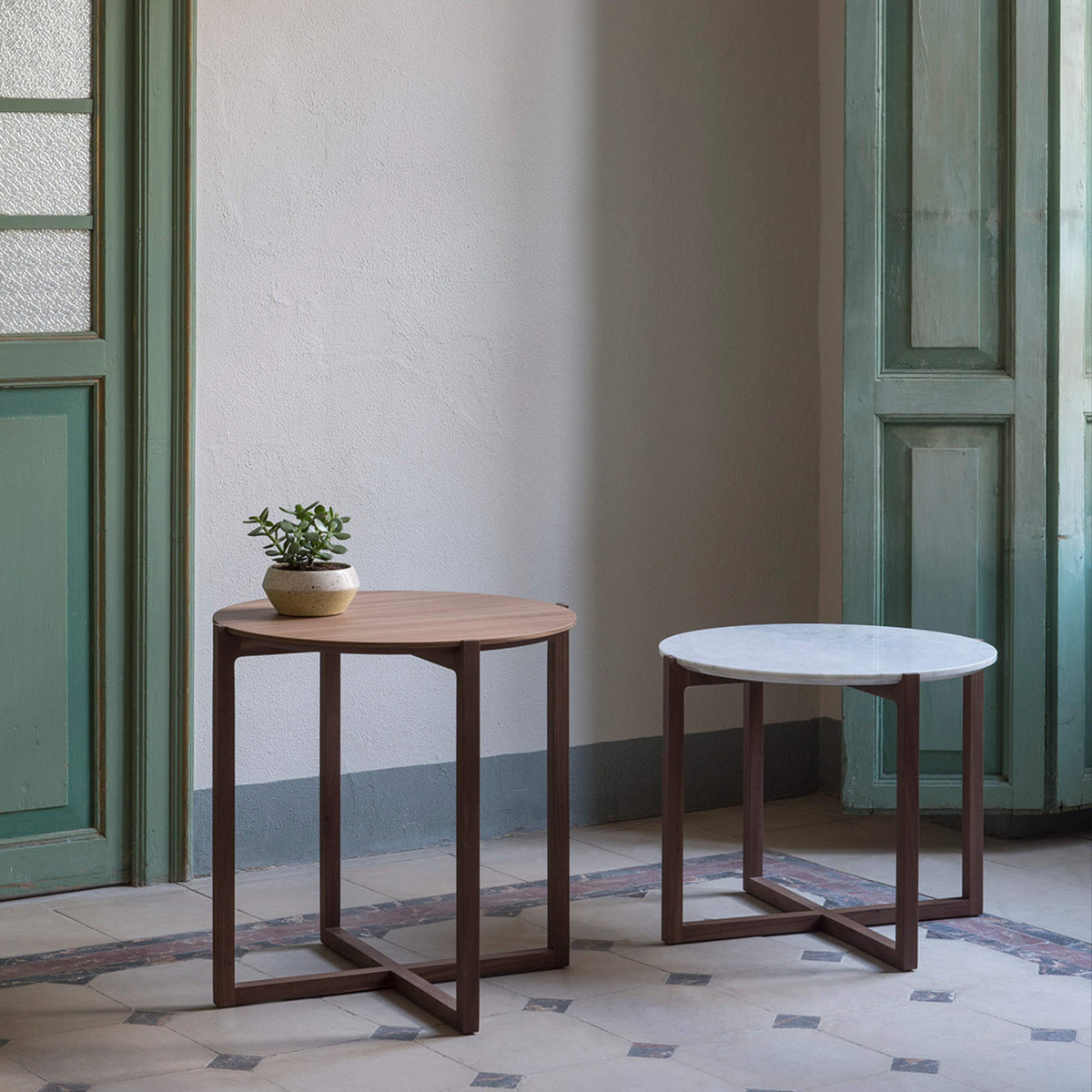 Lotta Side Table – 45x50 / Wood (Walnut)-7