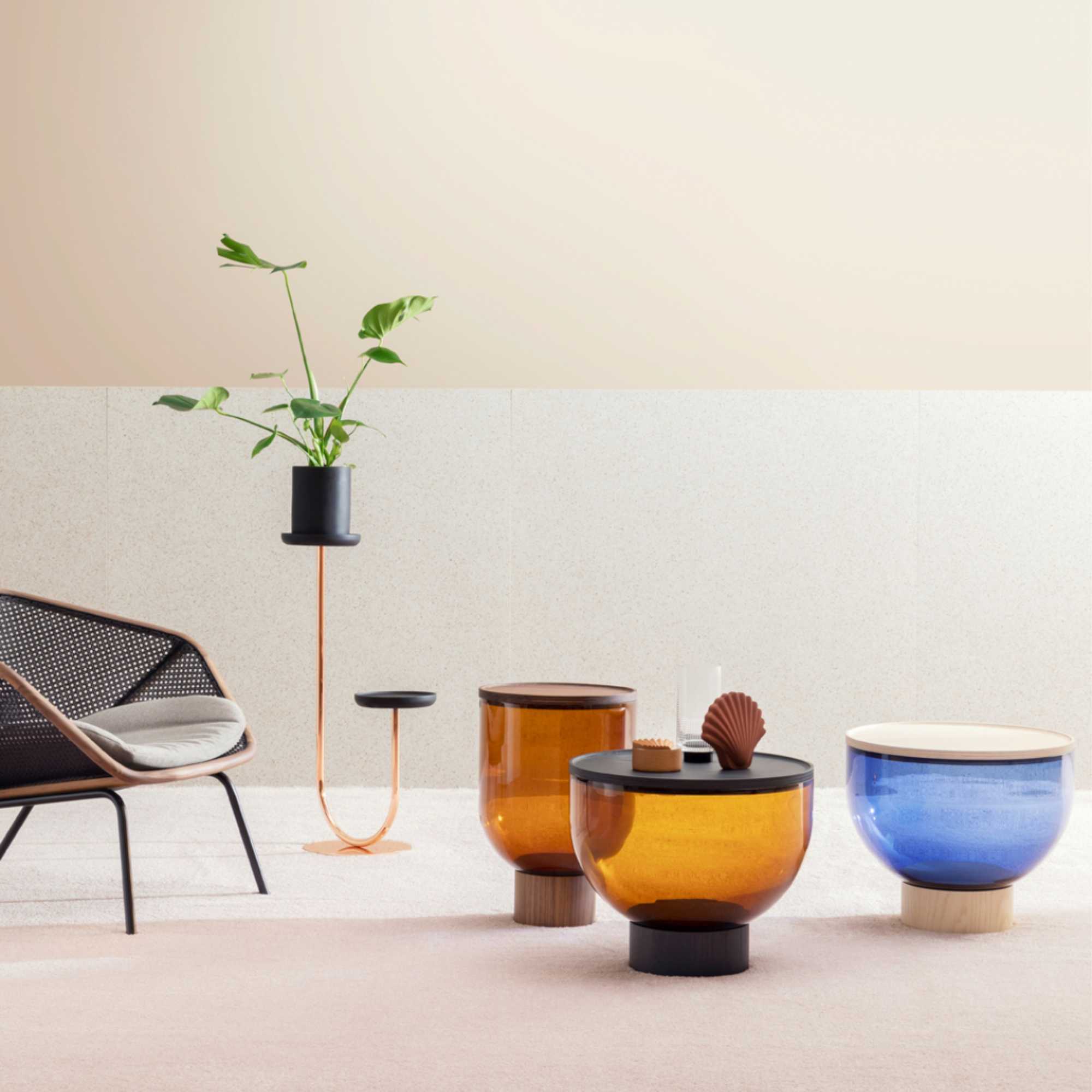 Mastea TS 140 Side Table - Amber/Black Ash-2