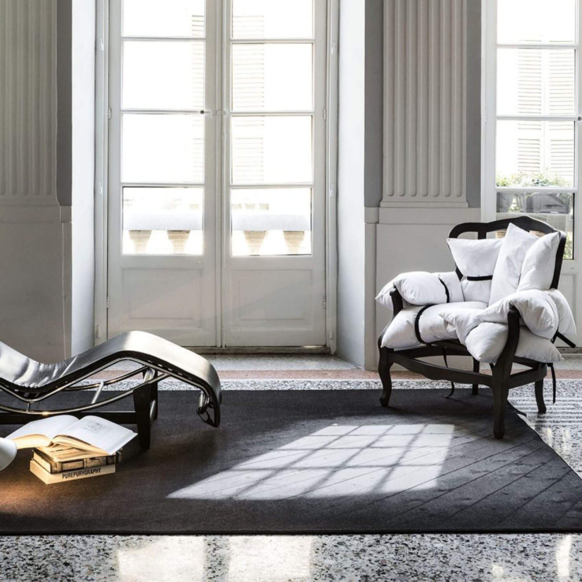 Noon Rug - Black - 300x200-3