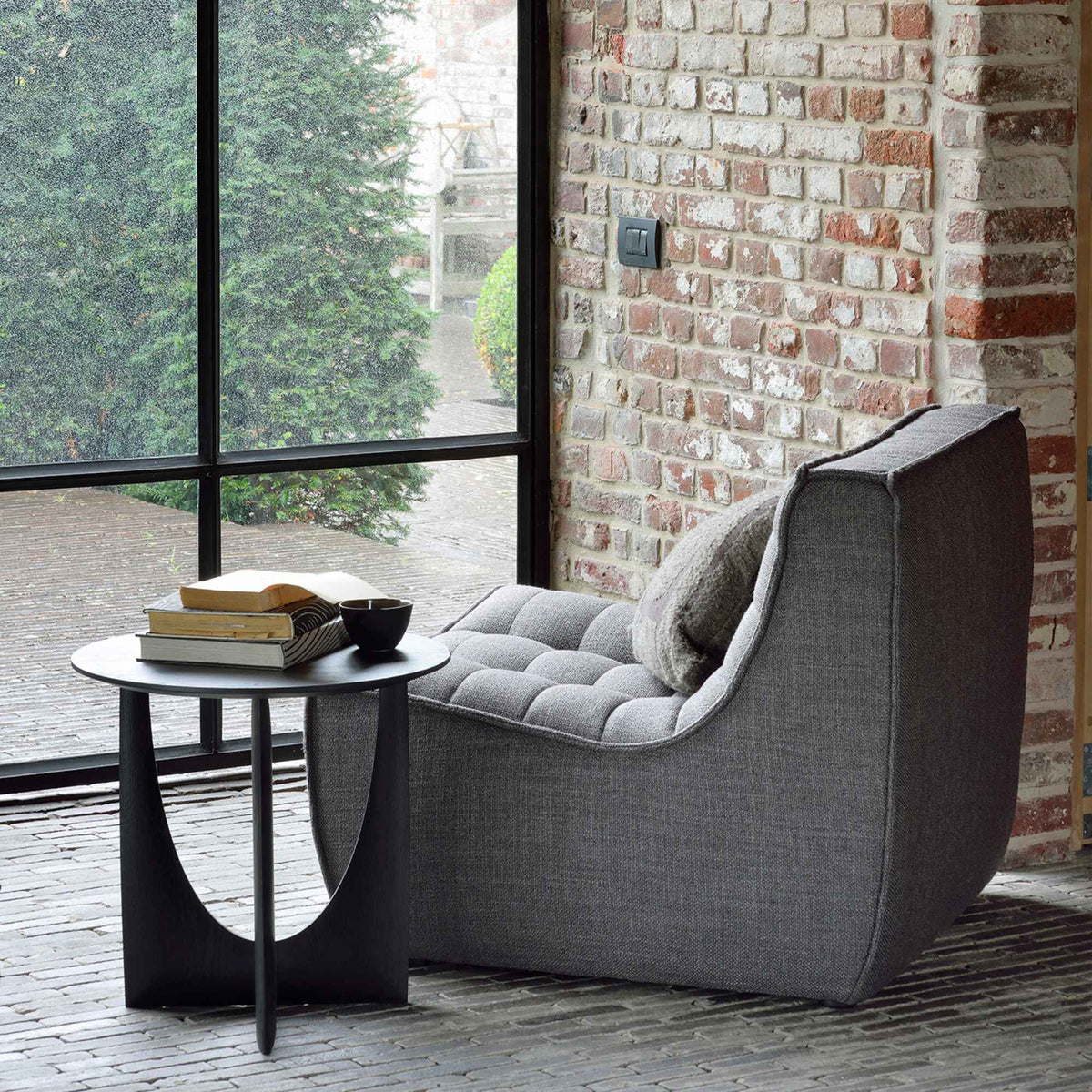 Geometric 50536 Side Table - Varnished Oak Black-3