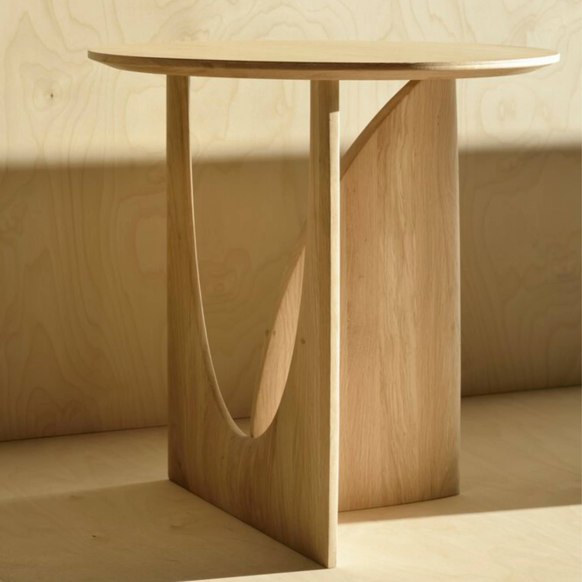 Geometric 50537 Side Table - Varnished Oak-2