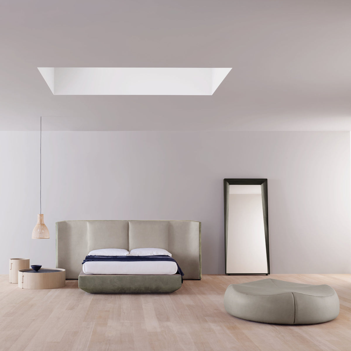 Panis Bed – 216x326x126 / Leather (Linea 659)/Fabric (Galba 122)-2