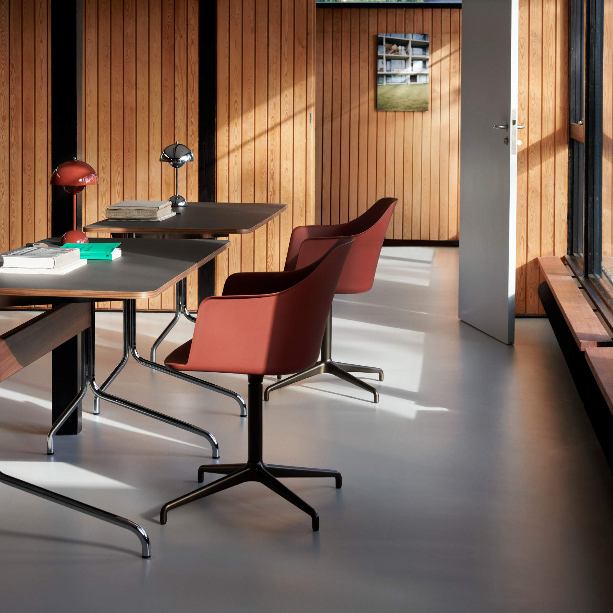 Pavilion AV16 Desk - Chrome/Oak/Mushroom Linoleum 4176-7