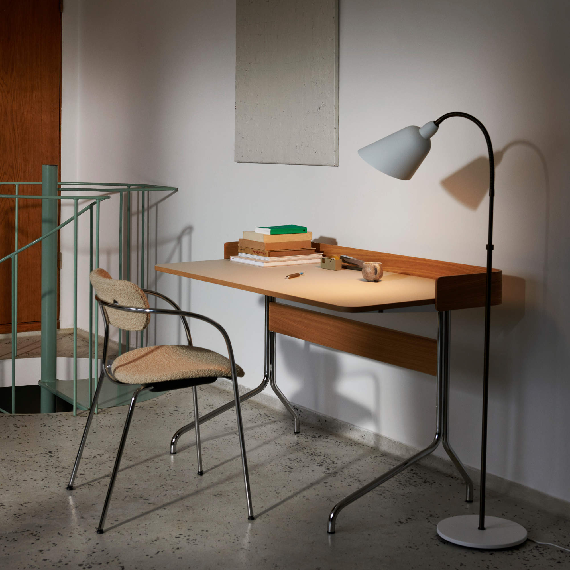 Pavilion AV17 Desk - Chrome/Oak/Mushroom Linoleum 4176-4