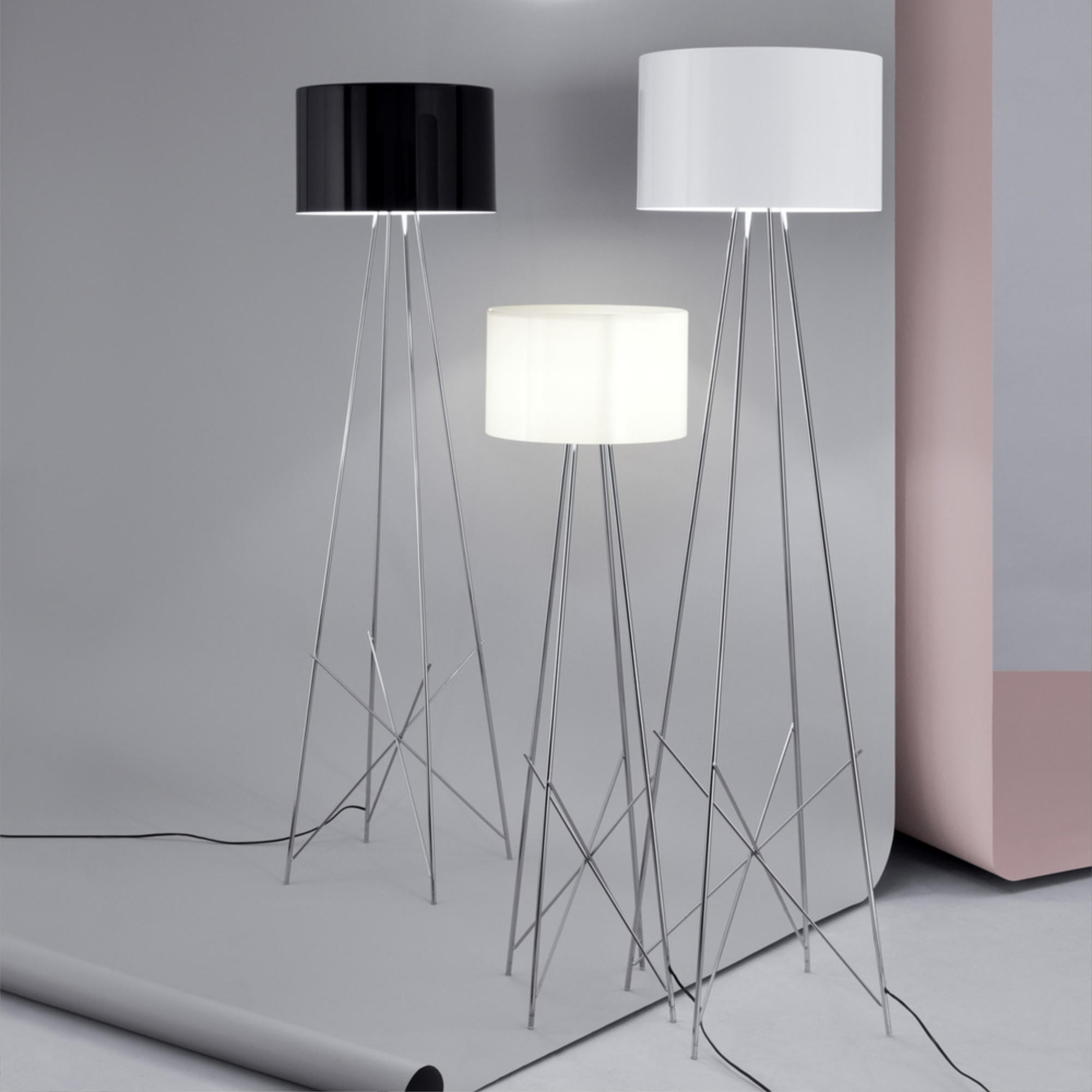 Ray F2 Floor Lamp - Glass