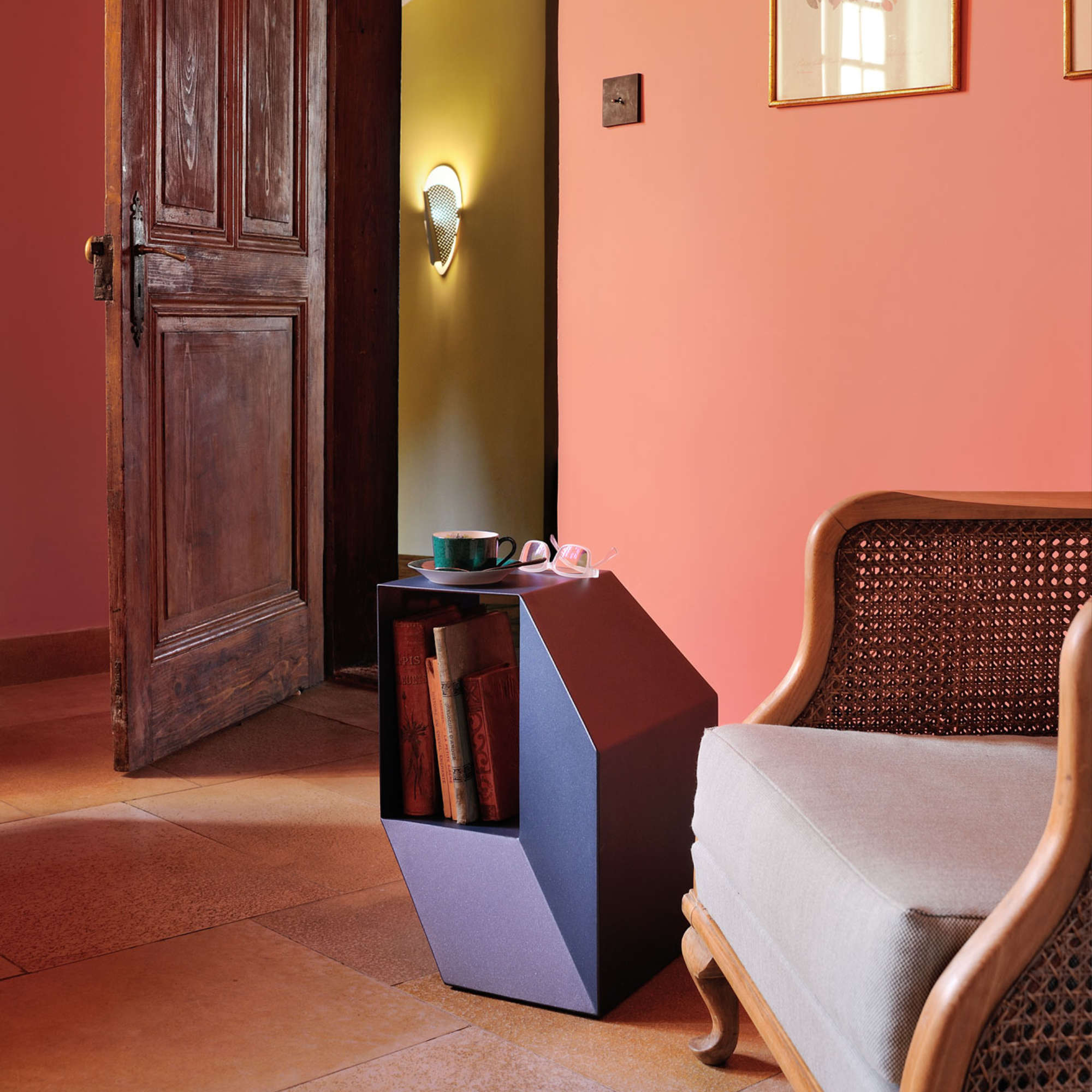 Rocky Side Table - Black-5