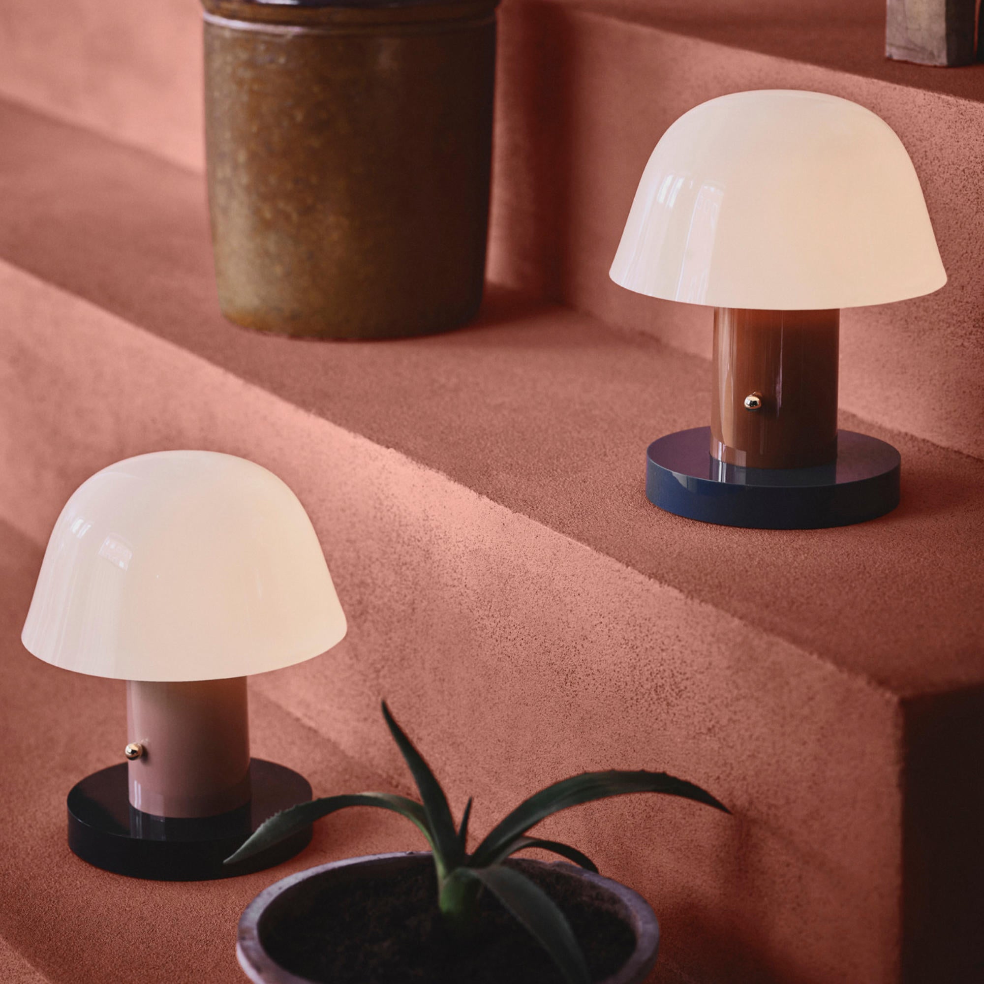 Setago JH27 Portable Table Lamp - Nude/Forest-4