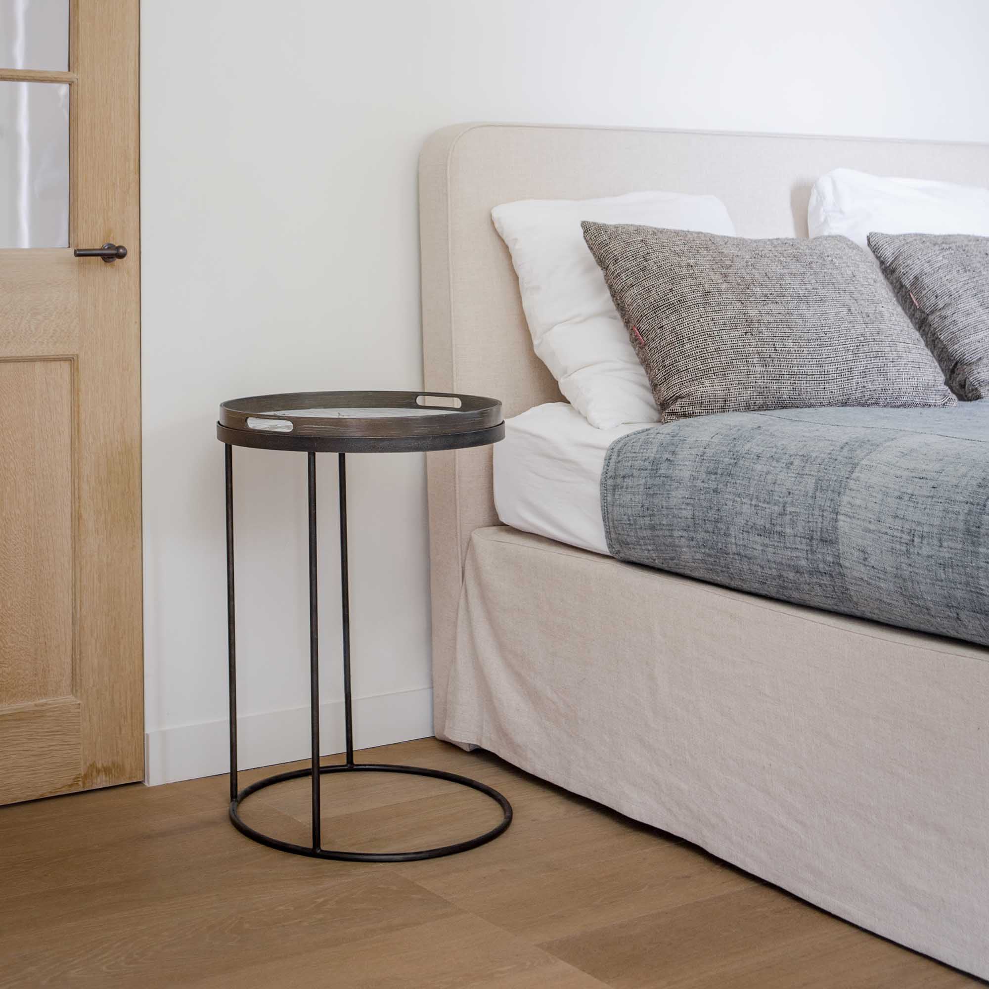 Tray 20704 Side Table - Black/Varnished Wood-3