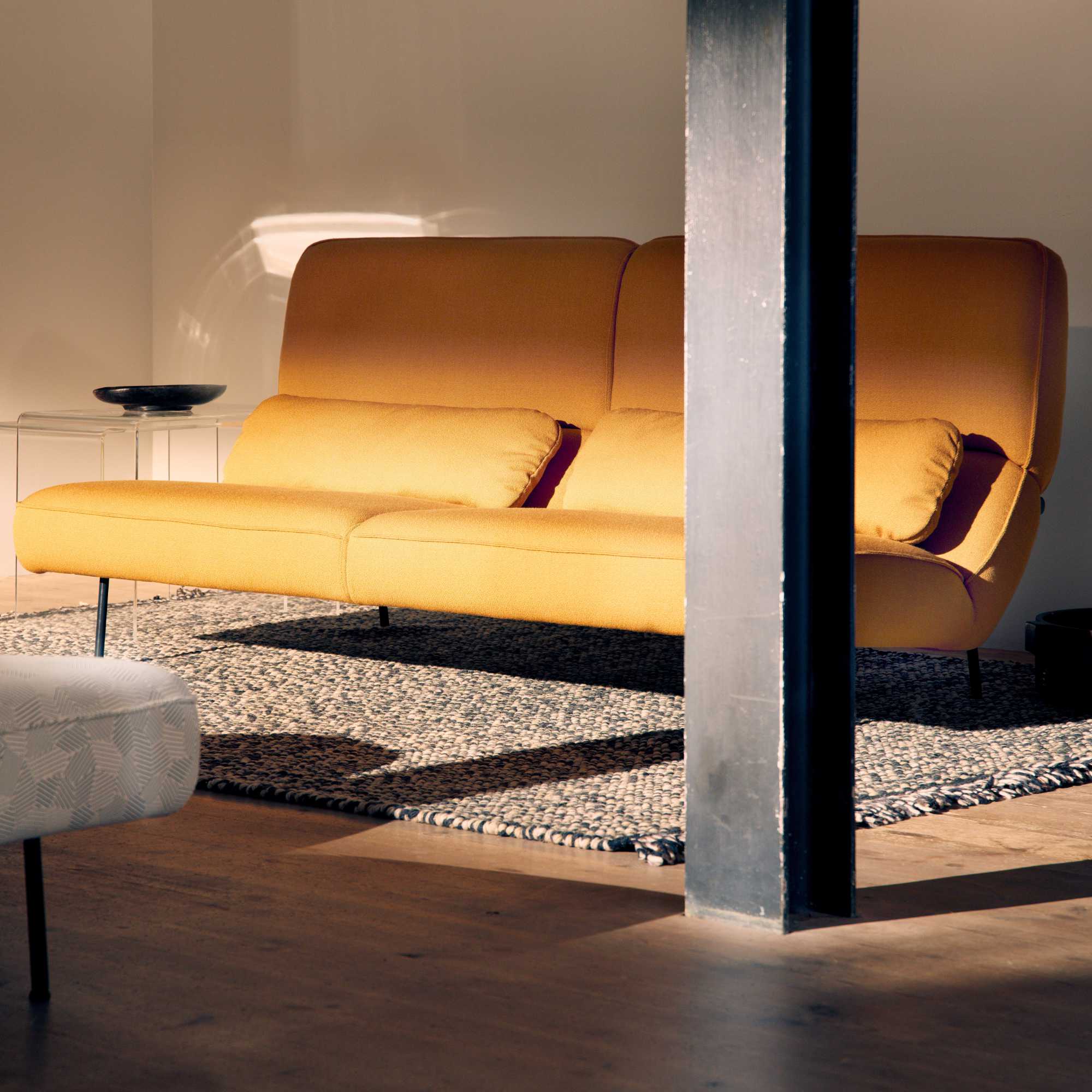 Velar 200 Sofa - Fabric I (Razzle Dazzle 116)-3