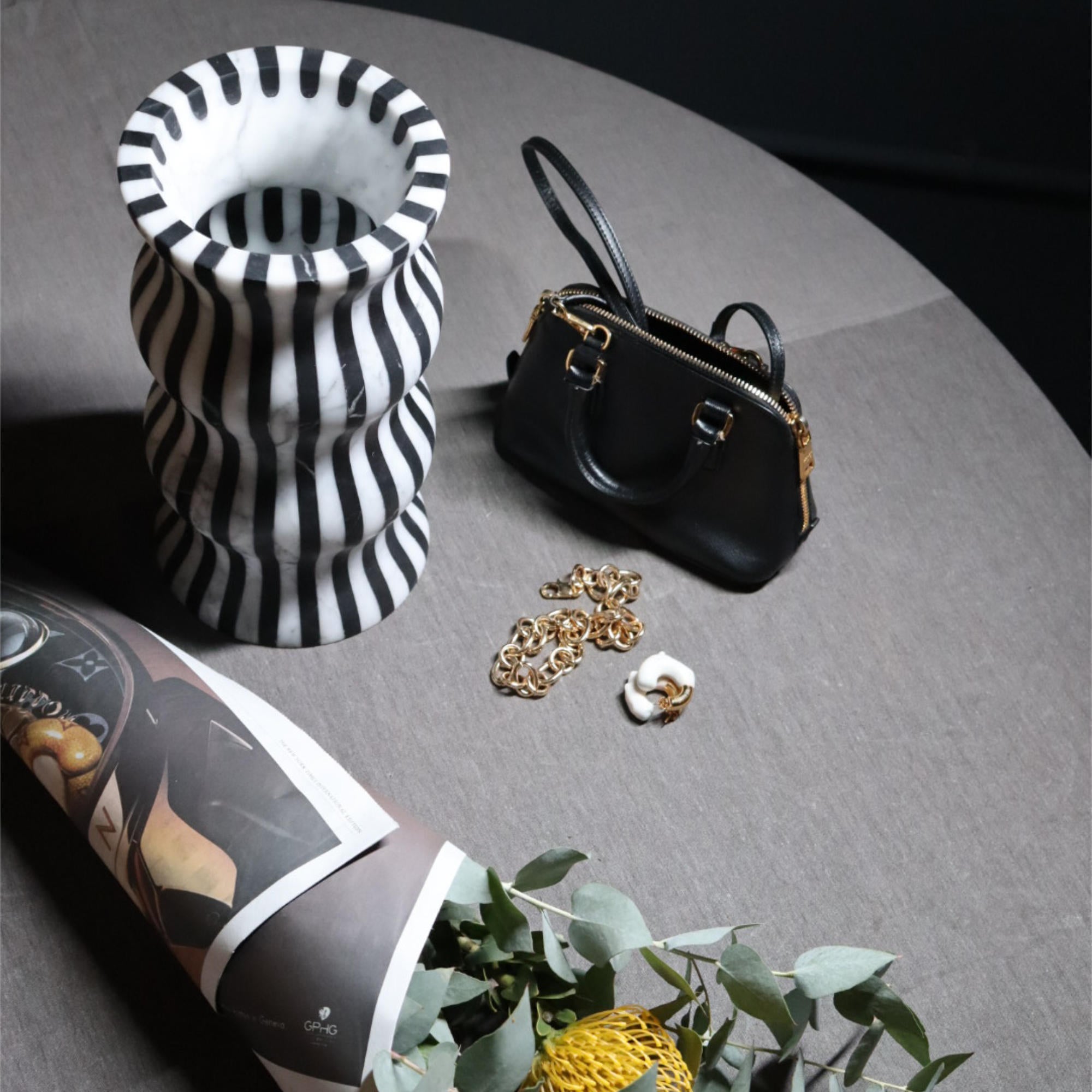 Versilia Vase - Arabescato/Marquina Marble-2