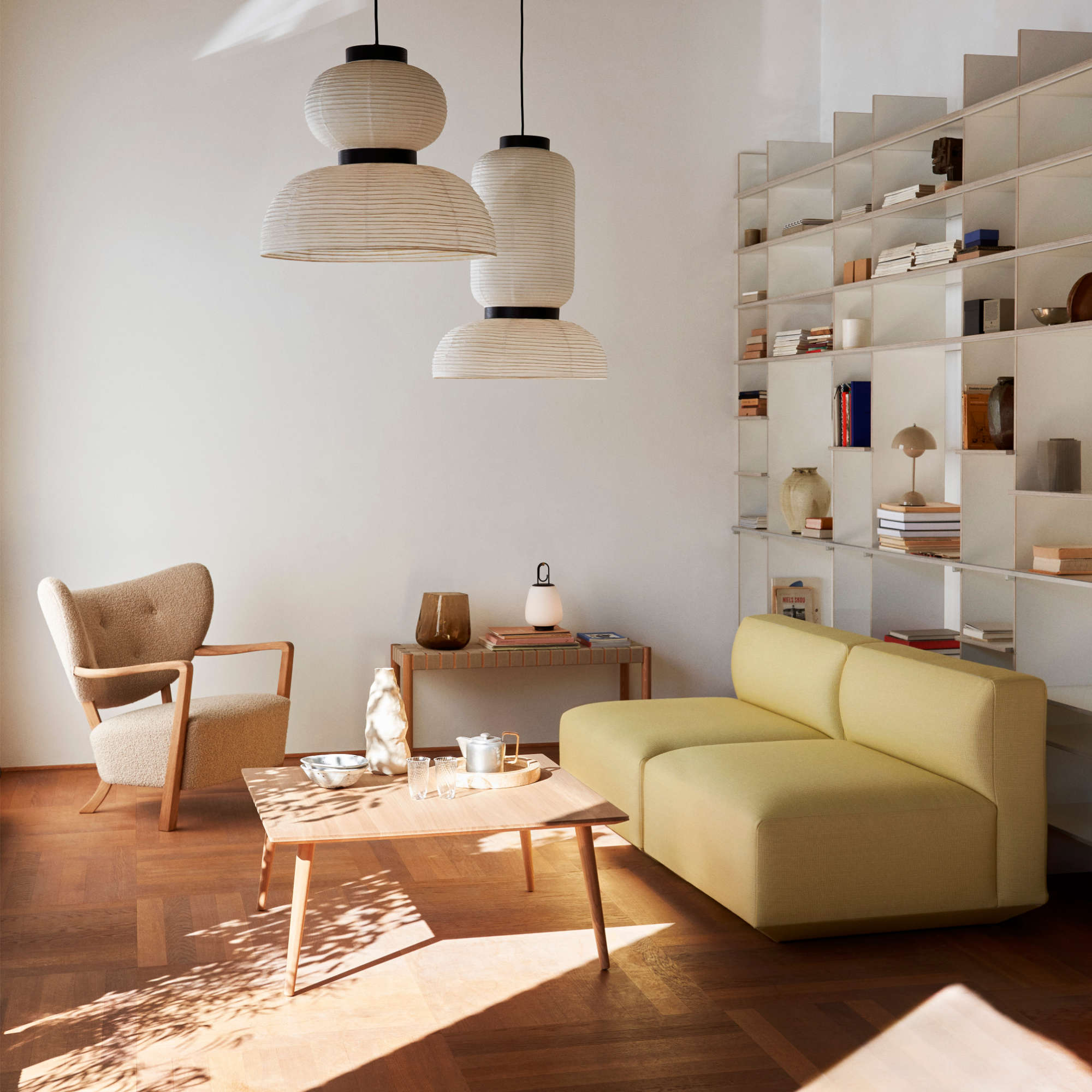 Wulff ATD2 Walnut Lounge Chair - Walnut/Sheepskin Moonlight 17mm-3