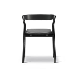Yksi 3341 Dining Chair - Black Lacquered Oak/Leather 2 (Primo 88)