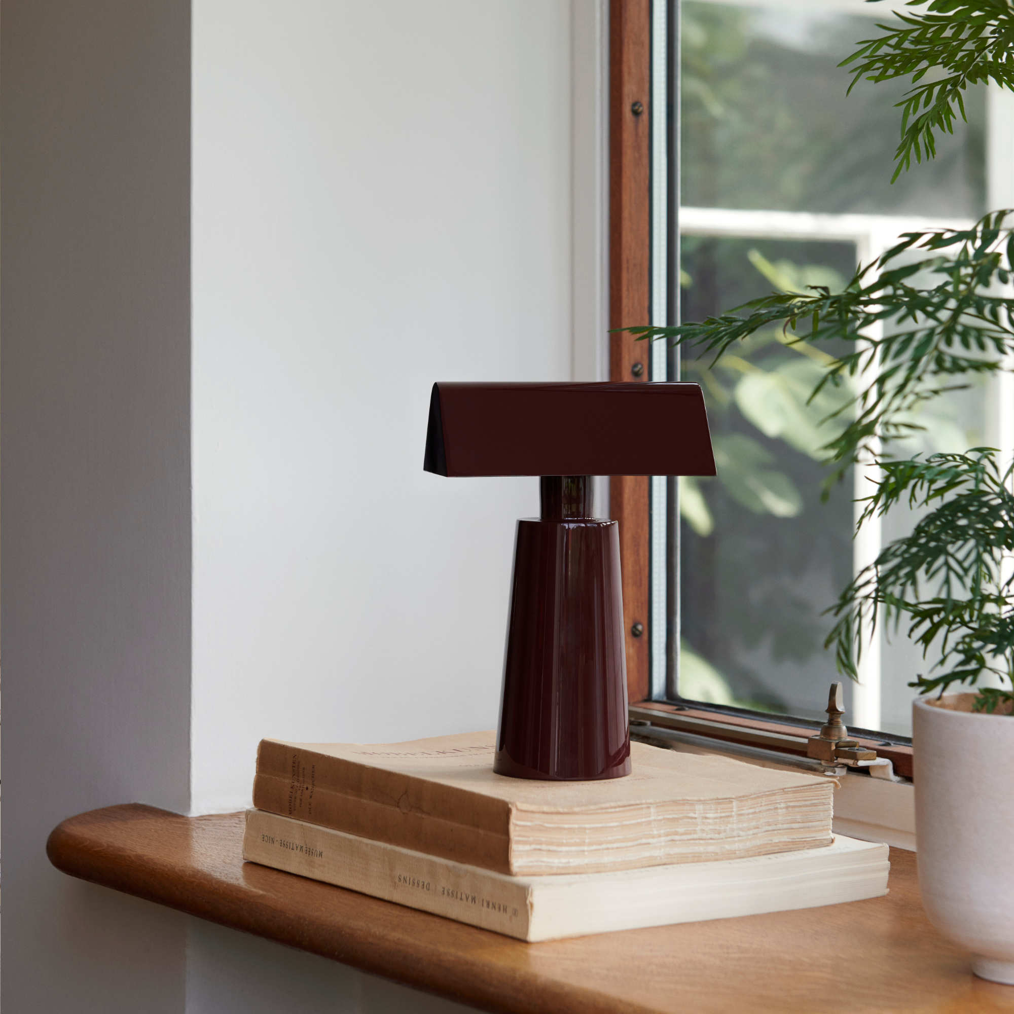 Caret MF1 Portable Table Lamp - Dark Burgundy-2